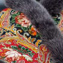 Павловопосадский платок с натуральным мехом песца, в Санкт-Петербурге