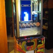 Продам торговый призовой аппарат/автомат вендинговый игровой, в Москве