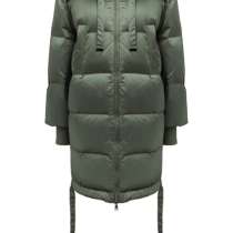 Новый пуховик Снежная королева 46 размер, в Новосибирске