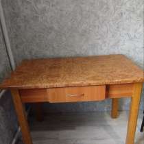 Продам кухонный стол, в г.Мариуполь