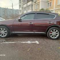 Продаю автомобиль, в Москве