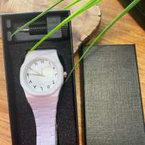 Ты можешь приобрести эти часы у нас, У них такой стиль, в Москве