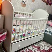 Продаю кроватку-манеж, в Таганроге