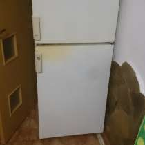 Продаю двухкамерный холодильник Бирюса, в Симферополе
