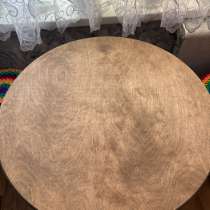 Стол кухонный круглый в хорошем состоянии 70х70, в Нижнекамске