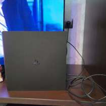Sony Playstation 4 pro 1tb + 2 контроллера, в Москве