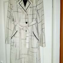Продам пальто женское демисезонное в отличном состоянии р.46, в Омске