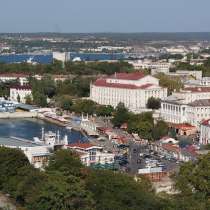 Квартира с красивым видом на город и море, в Севастополе