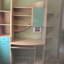 Компьютерный стол с шифонером, в Москве