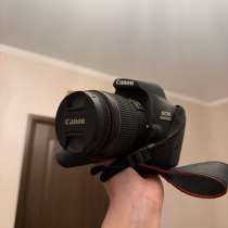 Зеркальный фотоаппарат Canon EOS 2000D, в Краснодаре