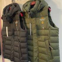 Жилет Aeronautica Militare, в Москве