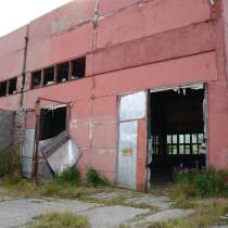 Здание мастерской по ремонту автокранов, в Печоре