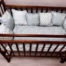 Детская кровать в комплекте матрас,простынь,одеяло и 8 подуш, в Элисте