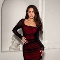 Красное эффектное платье, в Казани