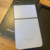 Samsung Z Flip 4 8/256, в Щербинке