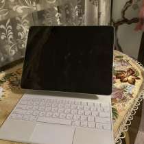 IPad Pro 12,9 (6-го поколения) + чехол, в Калуге