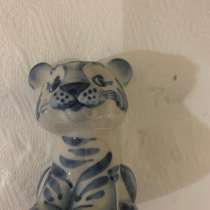 Гжель, в Москве