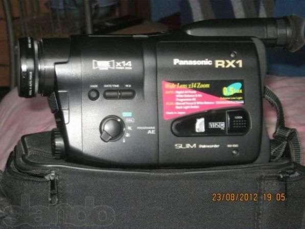Видеокамера б/у Panasonic NV-RX1EN