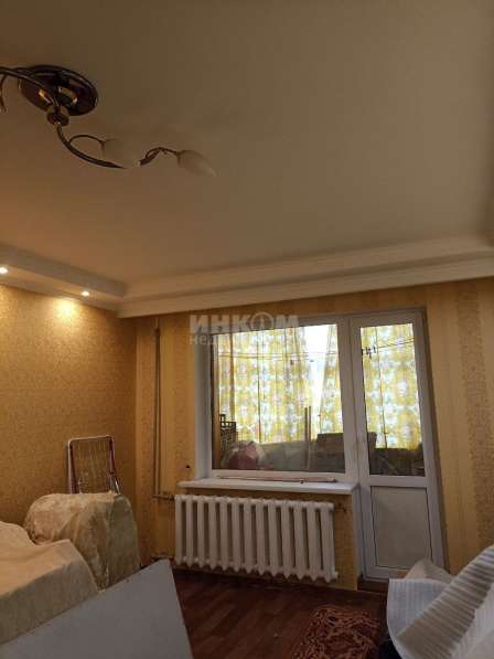 Продается 2х комнатная квартира в г. Луганск, 1-й Микрорайон в фото 3