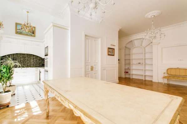 Продам многомнатную квартиру в Москве. Жилая площадь 127 кв.м. Этаж 2. Дом кирпичный. в Москве фото 6