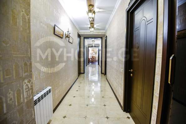 Продается 4-комнатная квартира в фото 9