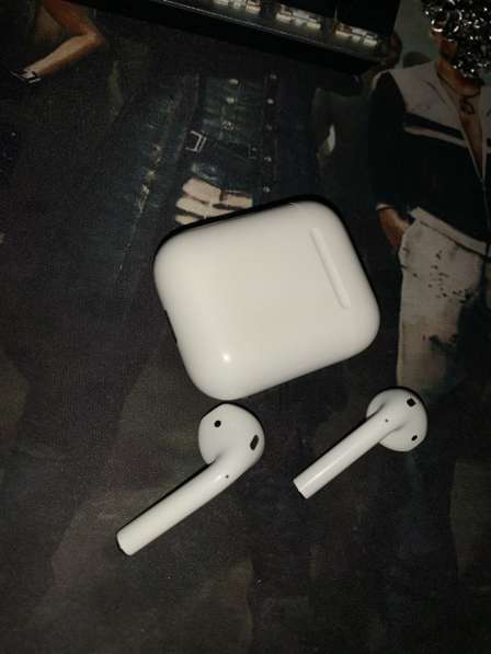 Apple AirPods 1 в Москве фото 5