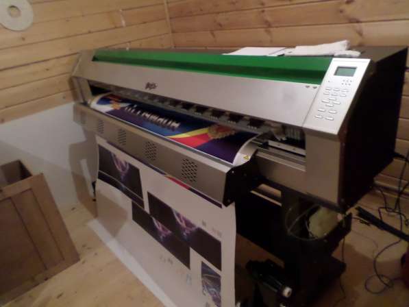 Экосольвентный принтер 1,6,плоттер для печати, широформатный в Москве фото 3