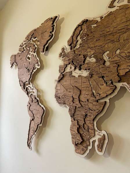 Карта мира из дерева на стену в Москве фото 5