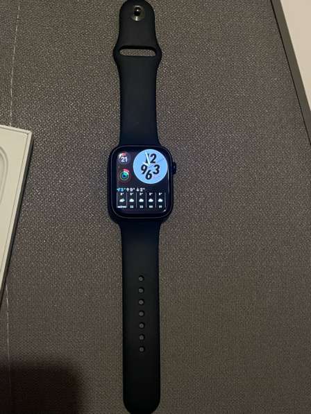 Apple Watch Series 8, 45мм
