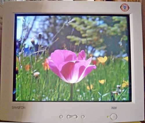 Монитор Samsung Samtron 76DF отличное состояние в Саратове