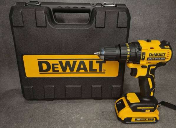 Шуруповерт Dewalt