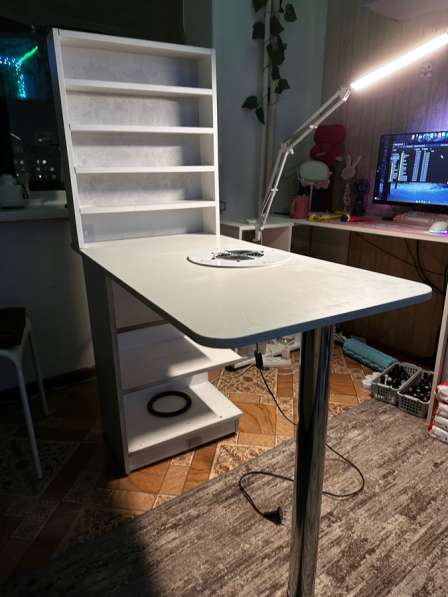 Маникюрный стол в Новокузнецке фото 3