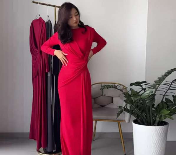 Красный платья