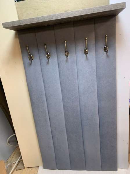 Вешалка настенная (мягкая)