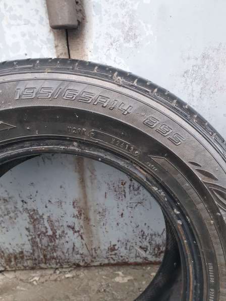 2 летние шины Dunlop Enasave EC 202 195/65 R14 в Кемерове фото 4