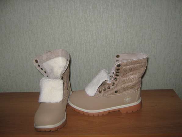 Женские зимние виниловые ботинки BAAS с отворотом