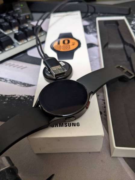 ⌚️Смарт-часы Samsung Galaxy Watch 4 44mm Black в фото 4