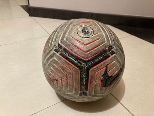 Футбольный профессиональный мяч размер 5 Nike в Москве