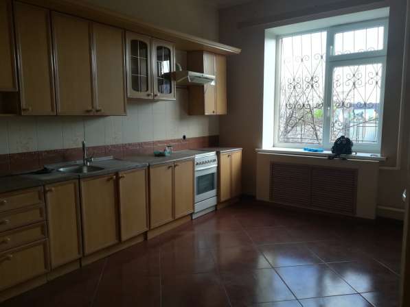 Продается дом, 3 этажа, 270кв м в Оренбурге фото 8