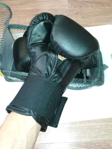 Боксерские перчатки в Москве фото 3
