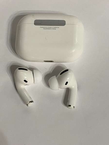 Реплика AirPods Pro в Москве