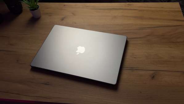 NEW, 2021 Apple MacBook Pro, 16