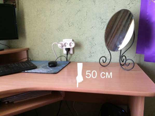 Качественный, вместительный компьютерный стол. Торг уместен в Москве фото 10