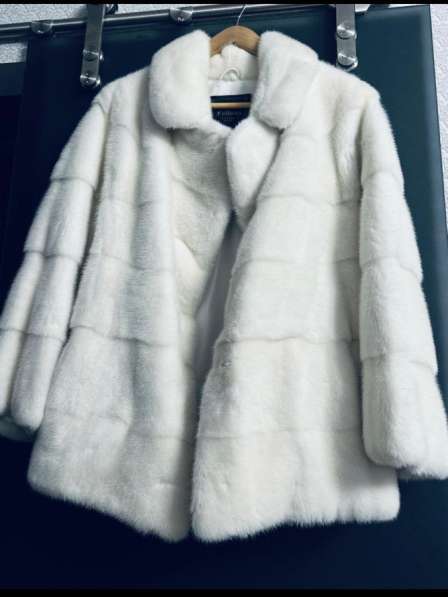 Продам Норковую шубу