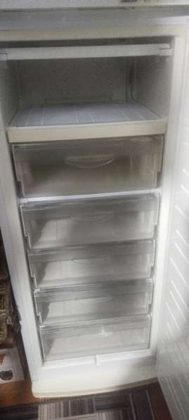 Продам морозильную камеру