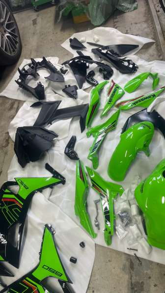 Комплект пластика на мотоцикл Kawasaki ex 650R