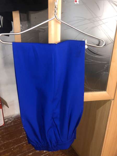 Размер костюма 42 в Комсомольске-на-Амуре