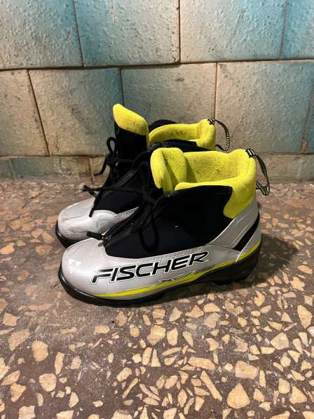 Ботинки лыжные 1500р