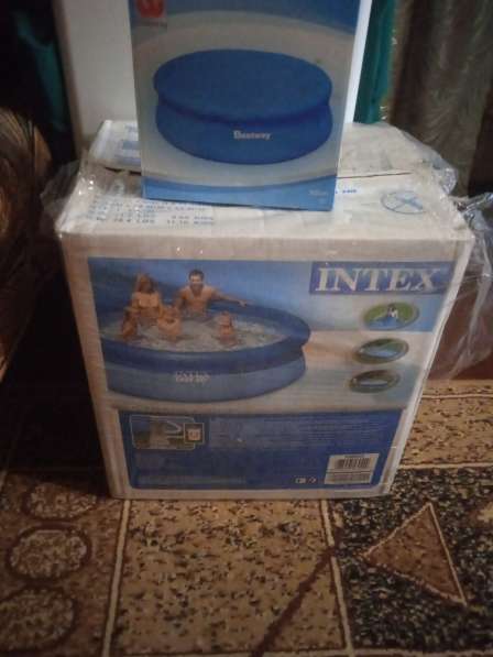 Продам бассейн INTEX новый комплект в 