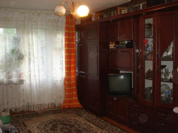 Продаю 2х комнатную с раздельными комнатами на Лакина, 149 в Владимире